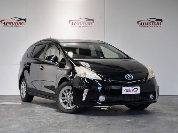 2013 Toyota Prius Hatchback Alpha | Hybrid | 7 Seats image