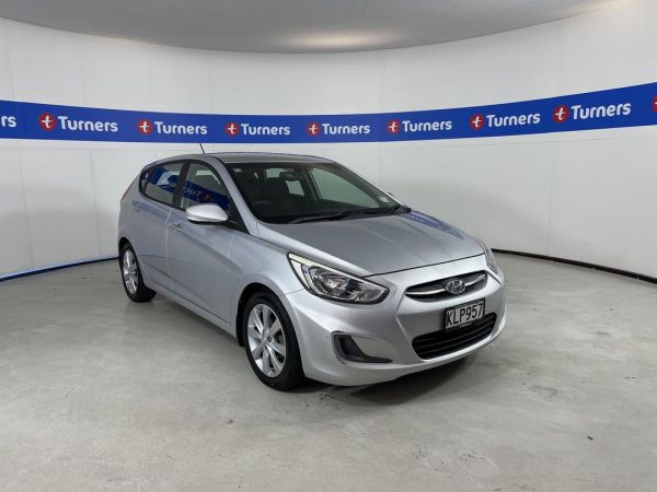 2017 Hyundai Accent Hatchback image