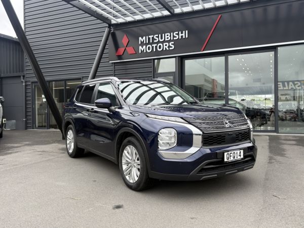 2023 Mitsubishi Outlander LS 2.5P 4WD CVT image