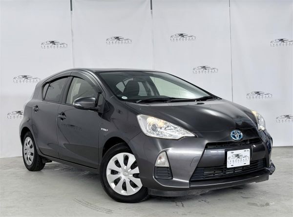 2014 Toyota Aqua S Push Start,REVERSE CAMERA image