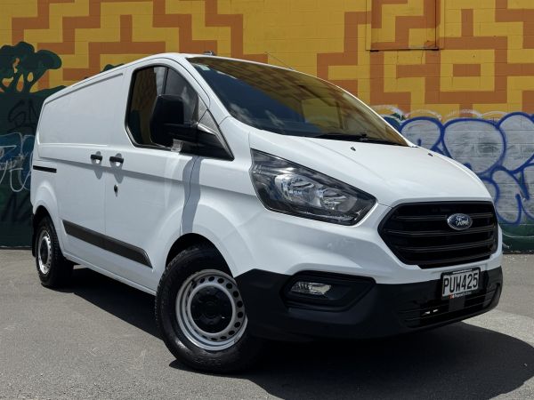 2023 Ford Transit Van Custom SWB Phev image