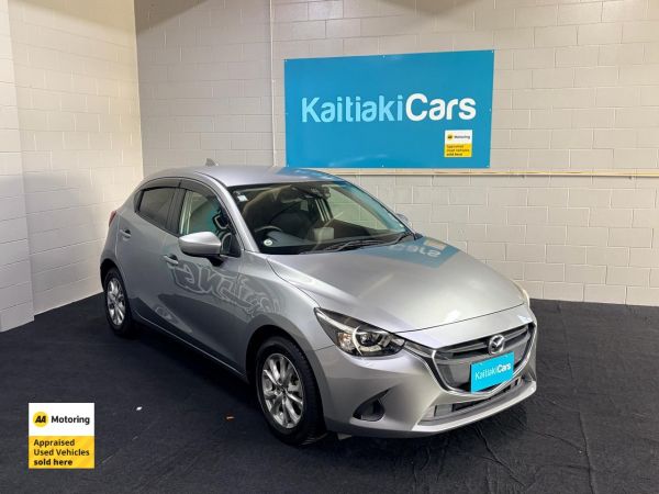 2015 Mazda Demio (Mazda2) Hatchback 13S image