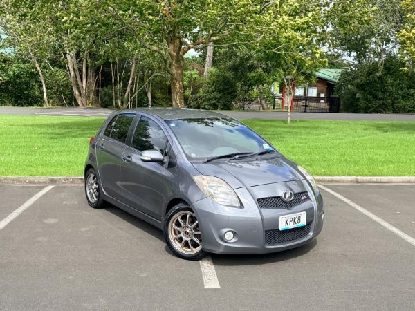 2007 Toyota Vitz Hatchback RS image