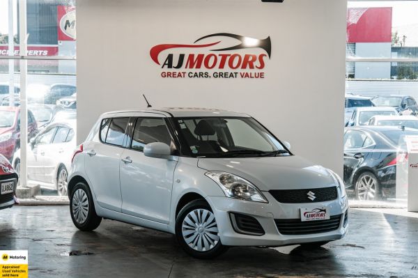 2013 Suzuki Swift Hatchback XG/ LOW KMS image