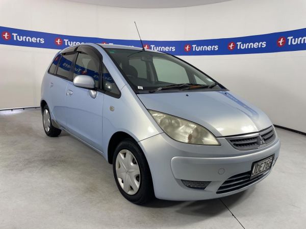 2004 Mitsubishi Colt Wagon PLUS image