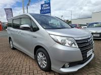 Image for 2015 Toyota Noah HYBRID CRUISE CONTROL  2 POWER SLIDING DOORS  BLUETOOTH AUDIO  REVERSE CAMERA  SEAT HEATERS