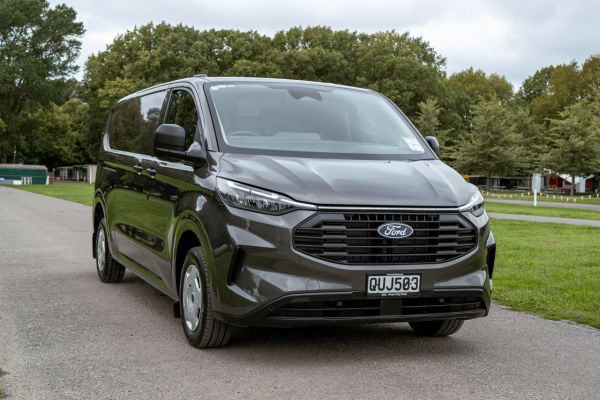 2024 Ford Transit Custom 320L 2.0L Diesel image