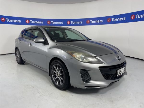 2011 Mazda Axela Hatchback image