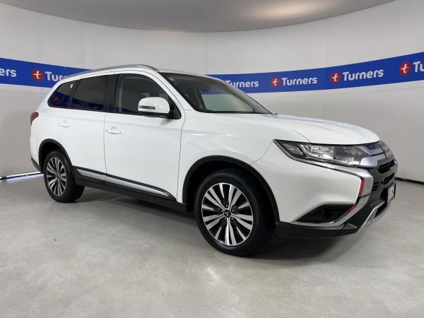 2021 Mitsubishi Outlander SUV XLS image