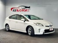 Image for 2013 Toyota Prius Hatchback S