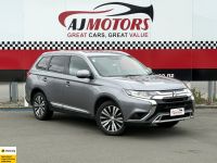 Image for 2022 Mitsubishi Outlander LS / 7 SEATER / NZ NEW