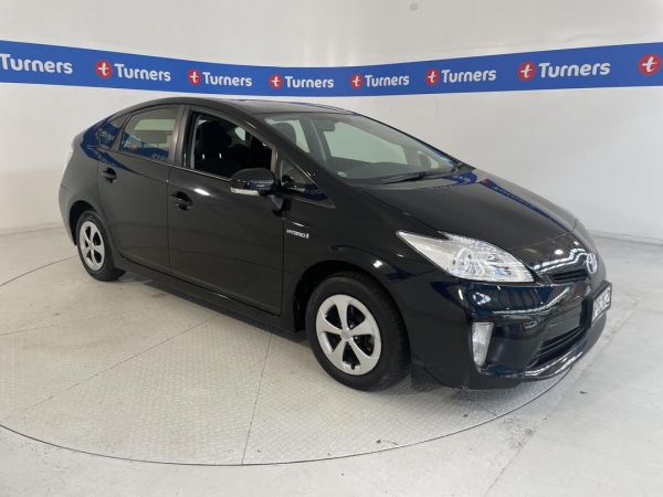 2015 Toyota Prius Sedan image