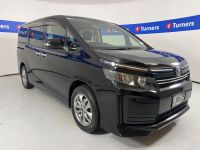 Image for 2014 Toyota Voxy Van