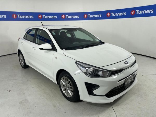 2020 Kia Rio Hatchback LX image