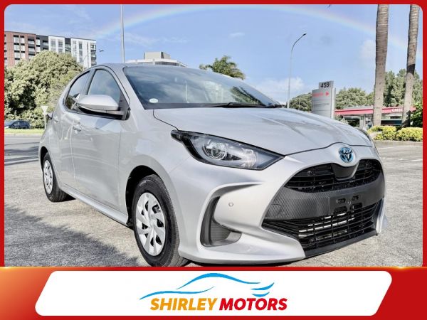 2021 Toyota Yaris Hybrid X | Auto | Fuel Saver image