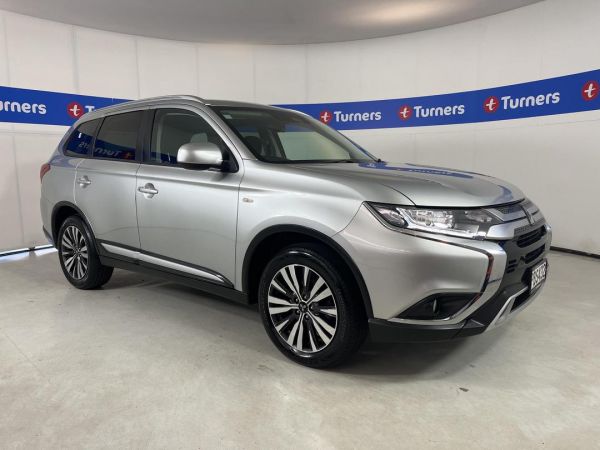 2022 Mitsubishi Outlander SUV LS image