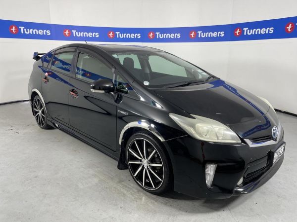 2012 Toyota Prius Hatchback image