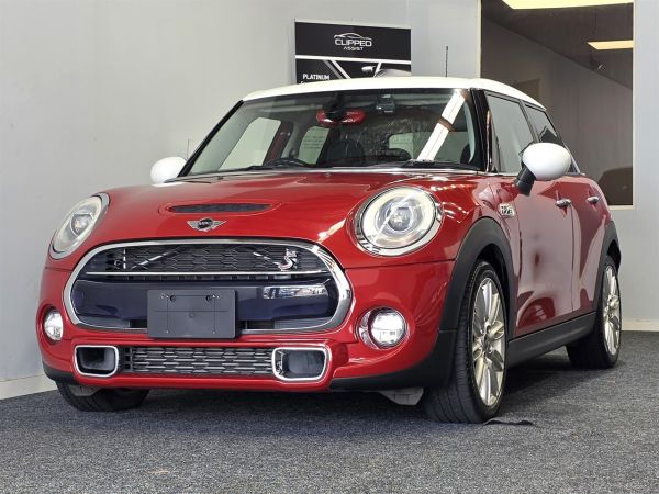2014 Mini Cooper Hatchback S / NEW SHAPE / 5 DOOR image