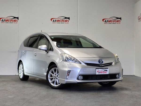 2013 Toyota Prius Alpha Wagon S TOURING SELECTION image