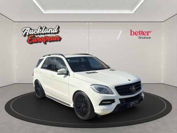 2012 Mercedes-Benz M-Class ML 350 BLUETEC 3.0D image