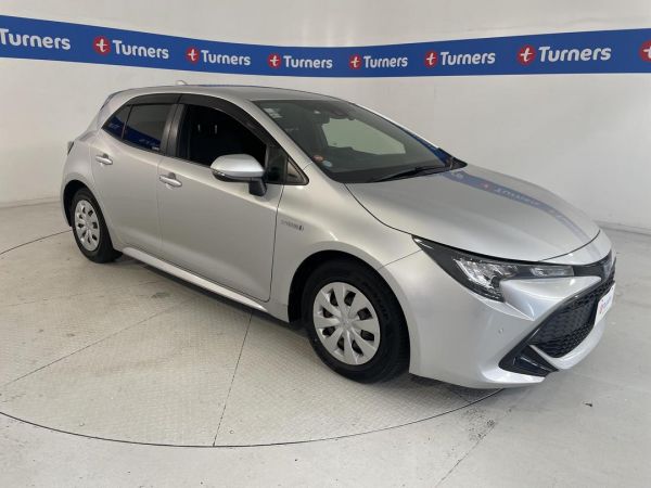 2018 Toyota Corolla Hatchback Sport Hybrid image