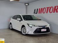 Image for 2020 Toyota Corolla Wagon TOURING HYBRID S