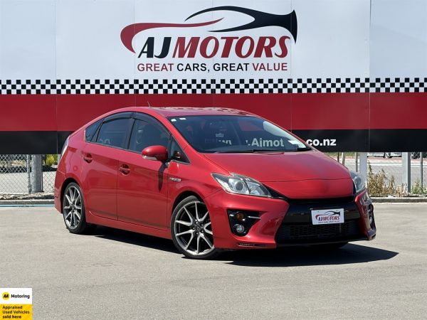 2014 Toyota Prius Hatchback GS S Touring Selection image