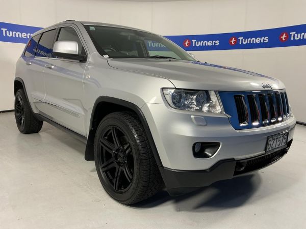 2013 Jeep Grand Cherokee SUV Laredo V6 image