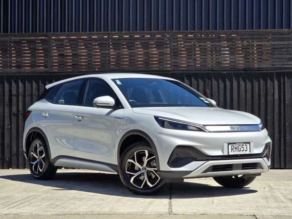 2025 BYD ATTO 3 Essential image