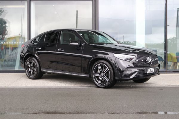 2025 Mercedes-Benz GLC 300 Coupe 4MATIC 2.0Pmh - NZ New image