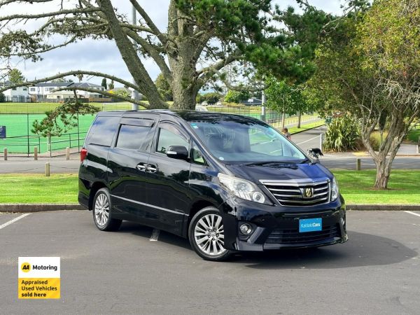2014 Toyota Alphard People Mover 240S TYPE GOLD II image