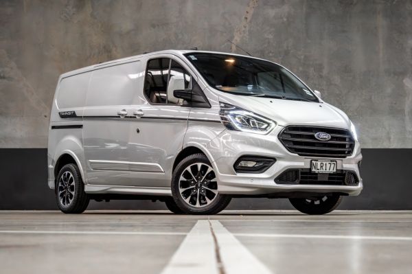 2021 Ford Transit Custom SWB Sport 2.0L image