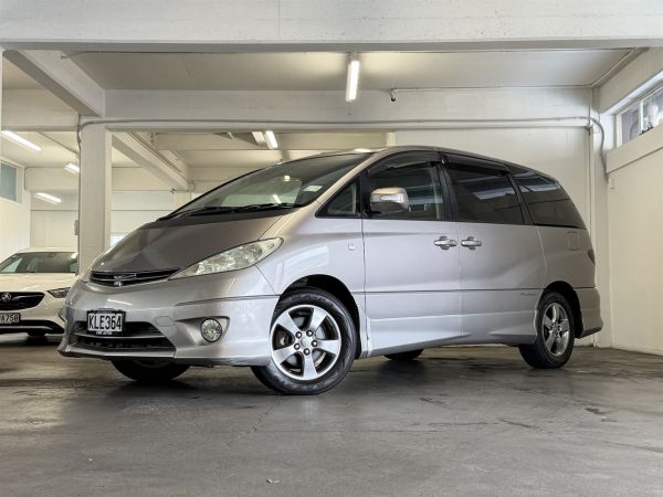 2004 Toyota Estima Wagon Aeras Luxury image