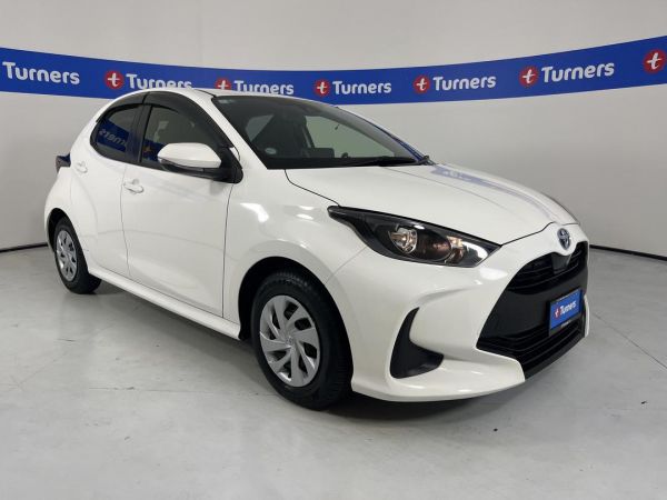 2020 Toyota Yaris Hatchback image