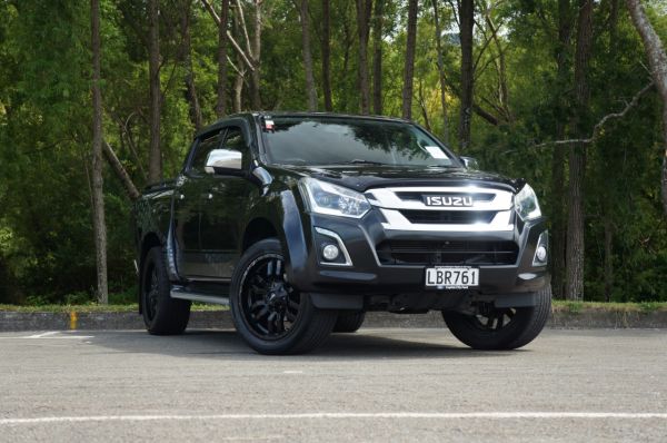 2017 Isuzu D-Max LS 3.0D 4x2 D/Cab Ute image