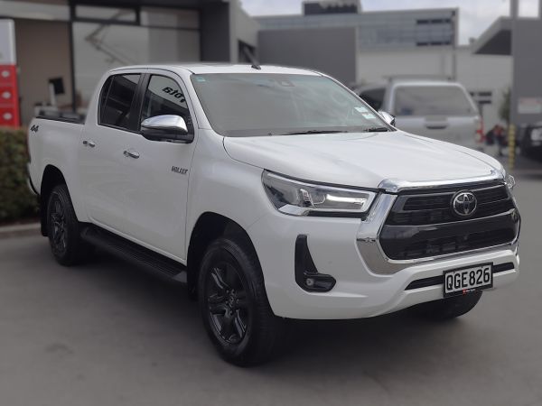 2023 Toyota Hilux SR5 2.8 4WD 6 Speed Auto image