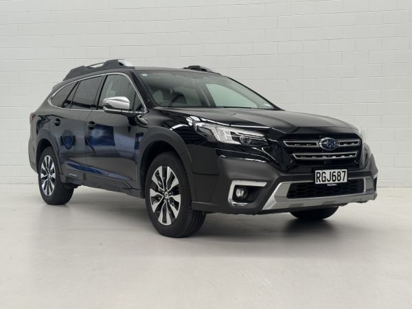 2025 Subaru Outback Touring 2.5 image