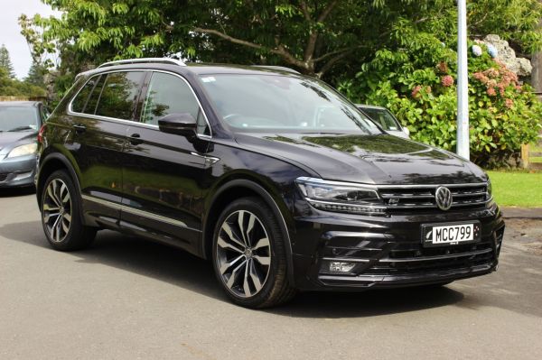 2019 Volkswagen Tiguan TSI R Line 4Motion image