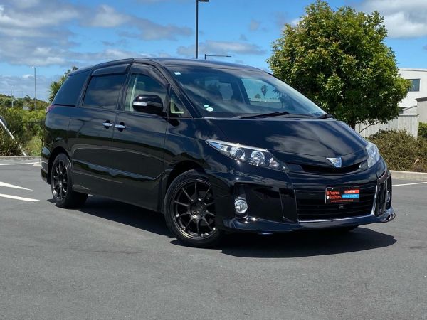 2015 Toyota Estima Van 3.5L Aerus  7 Seater image