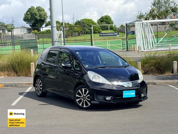 2012 Honda Fit Hatchback Hybrid RS image