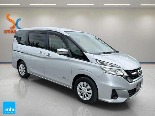 2017 Nissan Serena Van HYBRID X image