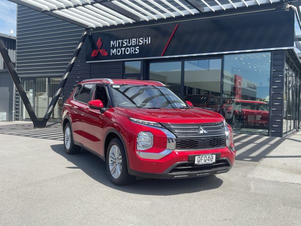 2023 Mitsubishi Outlander LS AWD 5 seater image