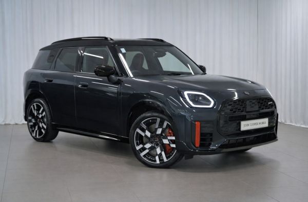 2026 MINI Countryman 32GA JCW ALL4 Favoured image
