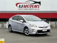 Image for 2014 Toyota Prius Hatchback S HYBIRD
