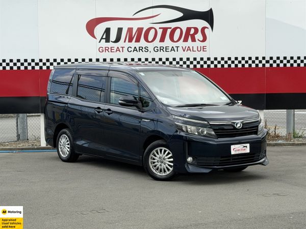 2014 Toyota Voxy Wagon 1.8L PETROL HYBRID image
