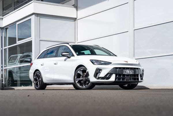 2025 CUPRA Leon V Sportstourer 1.5 Petrol Turbo Hybrid 110kW image