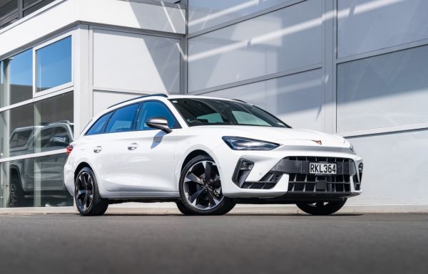 2025 CUPRA Leon V Sportstourer 1.5 Petrol Turbo Hybrid 110kW image