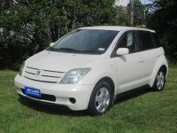 Image for 2004 Toyota IST Hatchback 