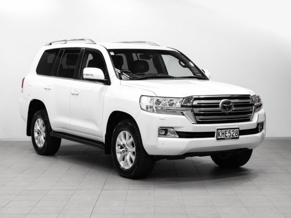2017 Toyota Land Cruiser VX 4.5L V8 Turbo Diesel 4WD image