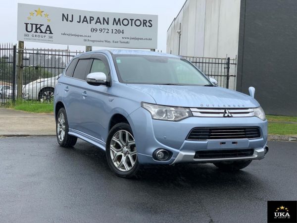 2015 Mitsubishi Outlander SUV SUV | PHEV | 4x4 | 4wd image
